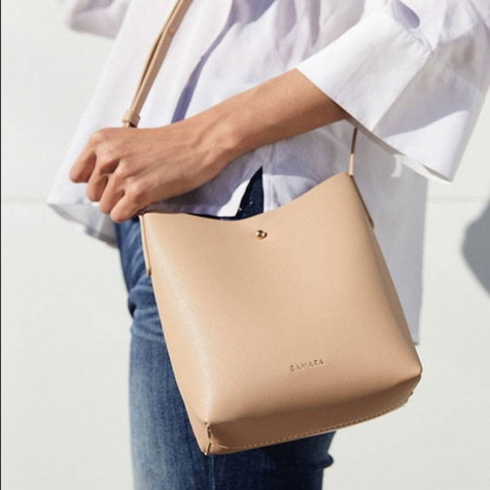 NWT Tan Samara Crossbody/ Shoulder Bag